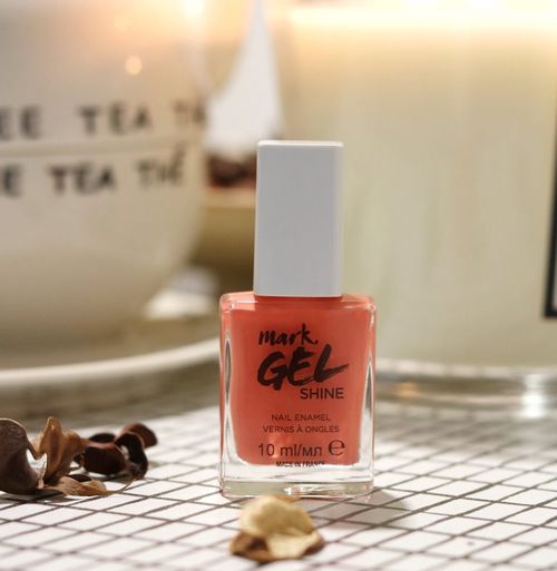 Avon Lak na nehty Gel Shine - Coral Rant